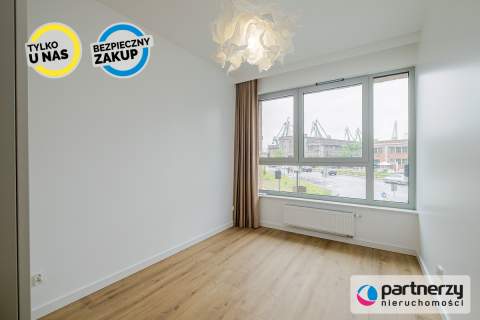 4 pokoje z loggią i halą w centrum miasta 