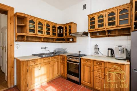 3 pokoje 82,5 m 2 balkony Plac Inwalidów