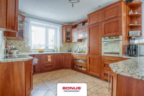 Komfortowy dom bliźniaczy w Ursusie 