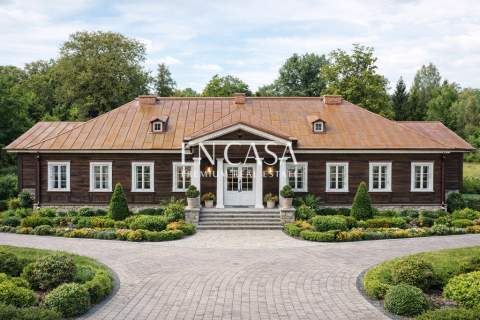 Zabytkowy Dwór nad rzeką Wkra projekt przebudowy