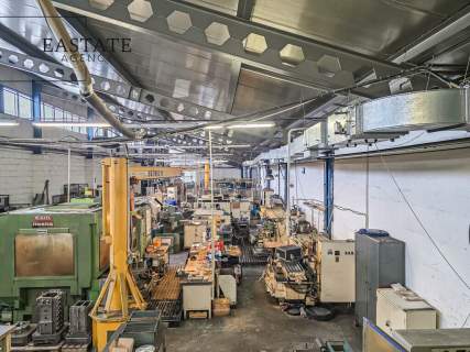 Hala produkcyjno-magazynowa do wynajęcia   951 m2