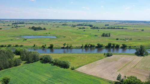 Działka z linią brzegową i warunkami zabudowy w sam raz dla Ci