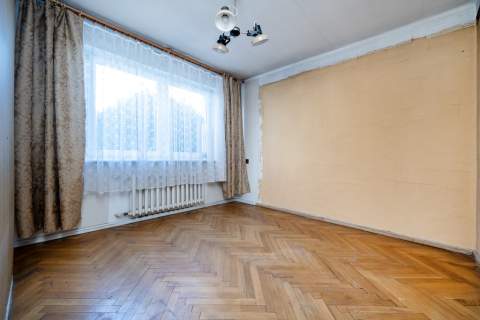 Bliźniak z 2 garażami w Łasku