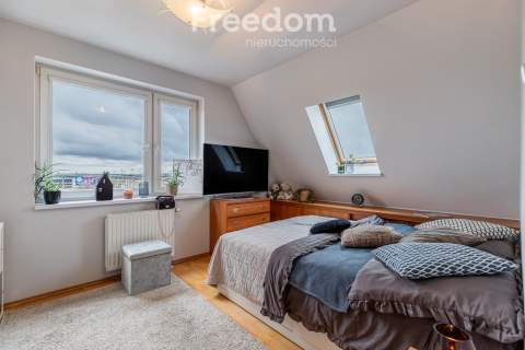 5 pokoi dwupoziomowe komórka balkon