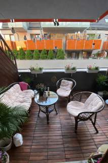 2M Garaż Balkon Kameralna okolica Zieleń