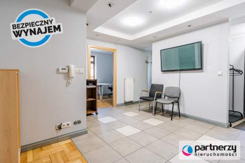 Siedziba dla firmy 304 m2 na wynajem Alarm