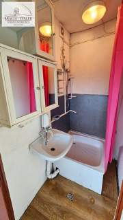 105000 DOM ROD 25/300 m2 dom nad jeziorem 