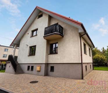 Baranówek -dom z funkcją mieszkalno - biznesową.