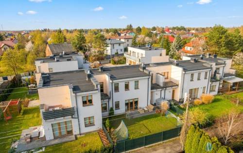 Segment z ogrodem i garażem 2021 Łomianki Kiełpin