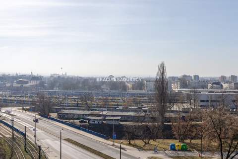 2 pokoje z loggią na Bratysławskiej