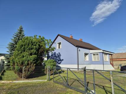 Sprzedam dom 115m2 z działką o powierzchni 25 arów.