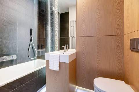 Qbik, Apartament 2-piętrowy z antresolą i widokiem