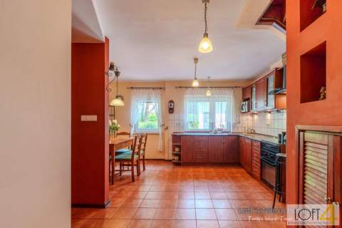 Dwupoziomowy apartament z ogrodem - osiedle Wólki