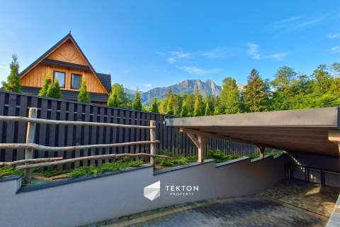 Wyposażony apartament z tarasem i garażem