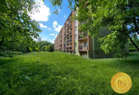 Niski Blok, duży Balkon , Nowa Kuchnia 2 Pokoje