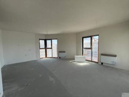 Apartament - 4 pokoje 7 piętro BEZ PROWIZJI.