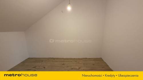 Dom z ogrodem 205 m2 , blisko centrum Żyrardowa