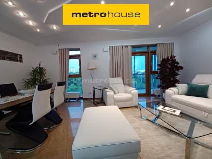 Apartament 64 m 3 minuty od metra Dw. Gdański