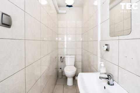 Lokal handlowy w centrum, duży ruch, witryna
