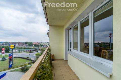 Przestronne trzy pokojowe mieszkanie