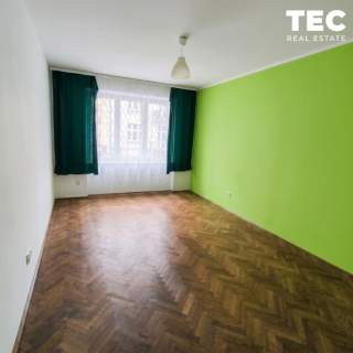 83 m 3 pokoje osobna kuchnia