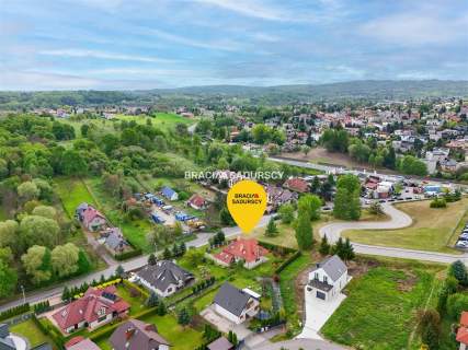 GUSTOWNY, PONADCZASOWY DOM W SUPER LOKALIZACJI