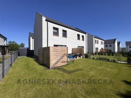 Nowoczesny lokal mieszkalny z ogródkiem na zamknię