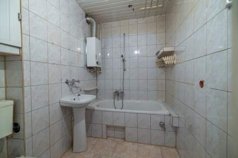 2 pokoje z możliwością przerobienia na 3 z balkonem