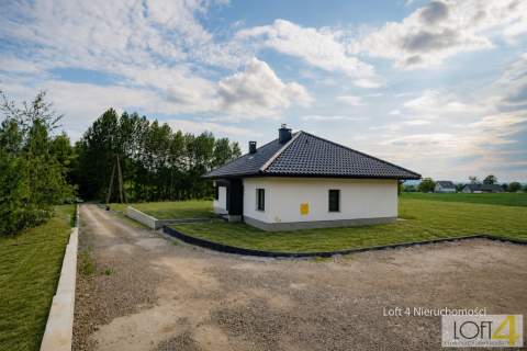 Nowoczesny dom z dużą działką