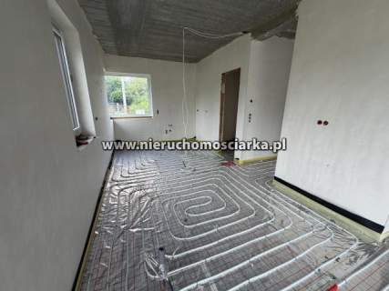 Nowy dom o bardzo funkcjonalnym układzie 207 m2