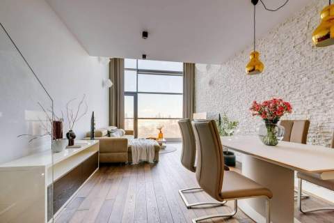 Qbik, Apartament 2-piętrowy z antresolą i widokiem