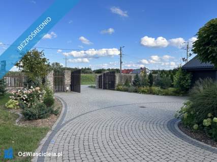Jedyny taki dom jednorodzinny z bala drewnianego w Polsce, 176m2,