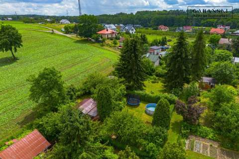 PRYWATNA DZIAŁKA ROD Z DOMKIEM, WODĄ I DUŻĄ ILOŚCI