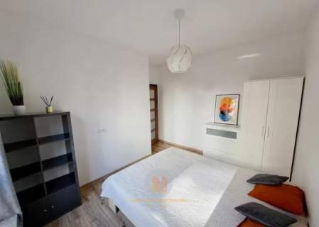 Apartament 2-pokoje z ogródkiem, komórką i garażem
