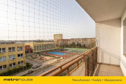 2 lub 3 pokoje Duży balkon, piwnica, niski czynsz