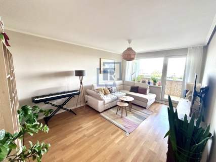 4 pokoje Os. Kuchnia-jadalnia Balkon Piwnica
