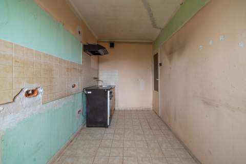 2 pokoje z możliwością przerobienia na 3 z balkonem