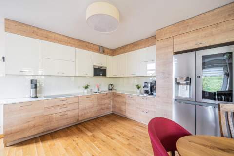 Wyjątkowy apartament nad morzem z garażem/Polanki