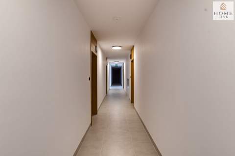 Nowe mieszkanie, wysoki stanard i duży balkon.