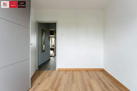 3 pokoje spółdzielcze winda balkon