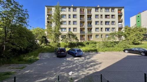 2-pokojowe mieszkanie do własnej aranżacji.