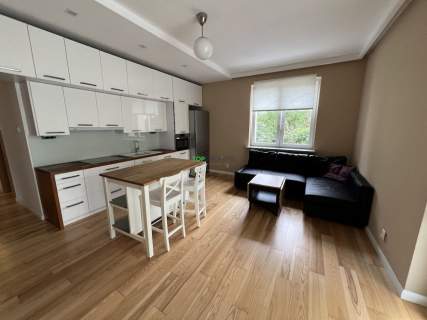 Przestronne 4 pokoje, balkon, zielona okolica