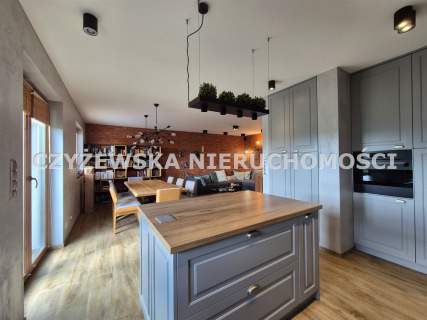 APARTAMENT DWUPOZIOMOWY Z TARASEM I GARAŻEM TCZEW