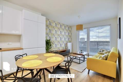 Nowoczesny apartament z balkonem i garażem