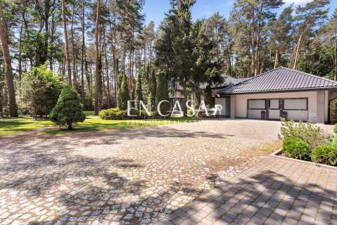 Miejska willa z przepięknym ogrodem ponad 4000m2