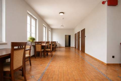 Działający hostel, kwatery pracownicze k. Jasionki