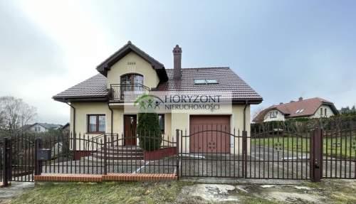 Piękny dom z ogrodem w centrum Żukowa