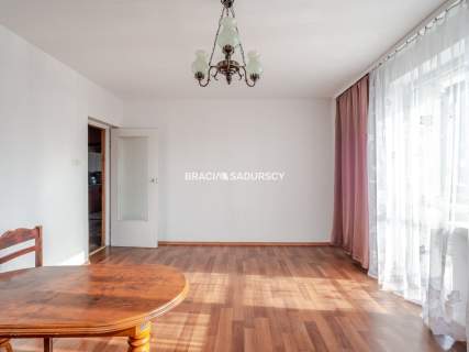Rząska dom 250 m2 działka 6 arów ocieplony