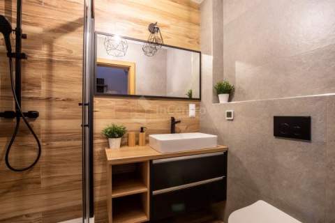 Dwupokojowy apartament w wysokim standardzie.
