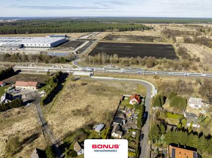 Działka budowlano-usługowa z drogą asfaltową mpzp